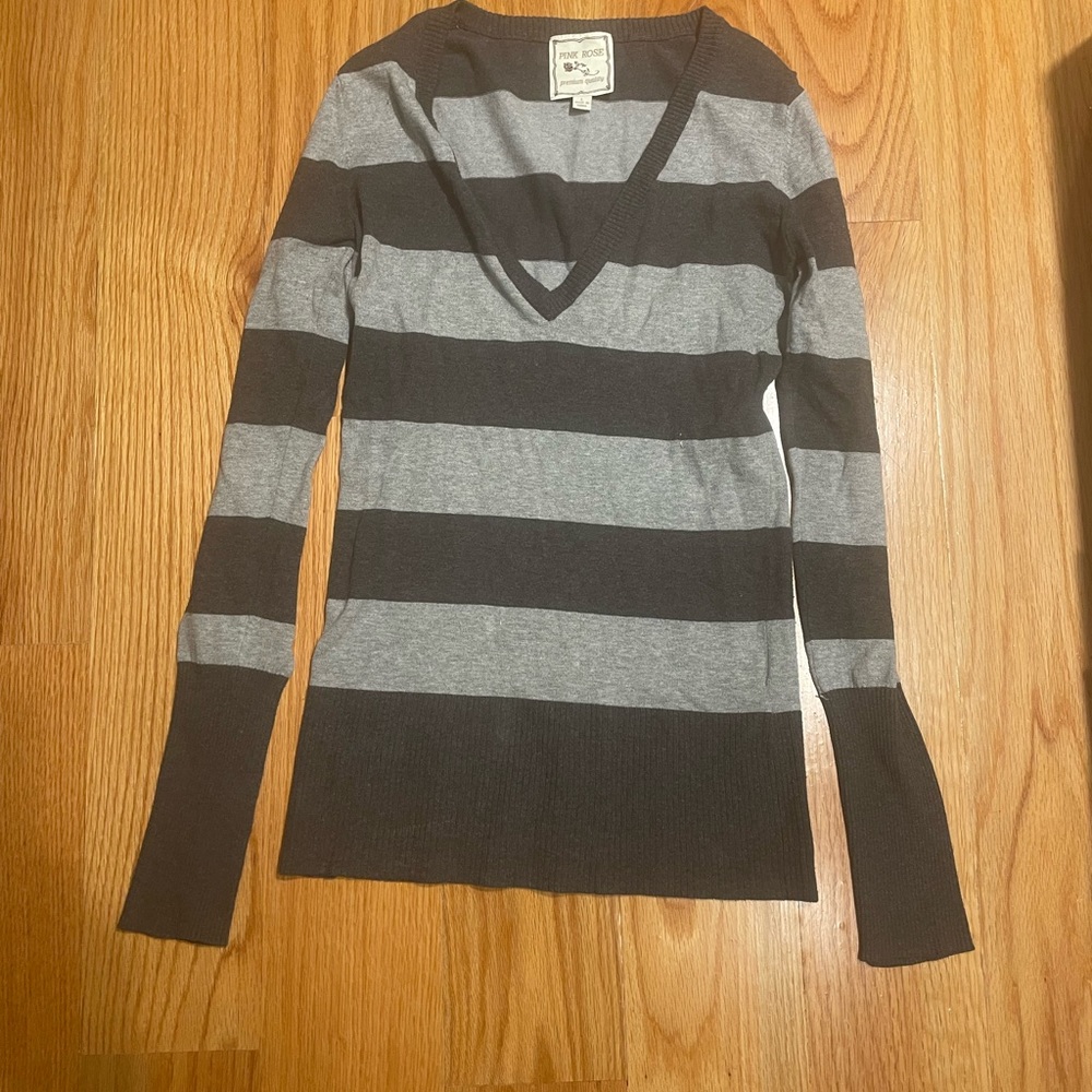 Pink rose women sweater size L